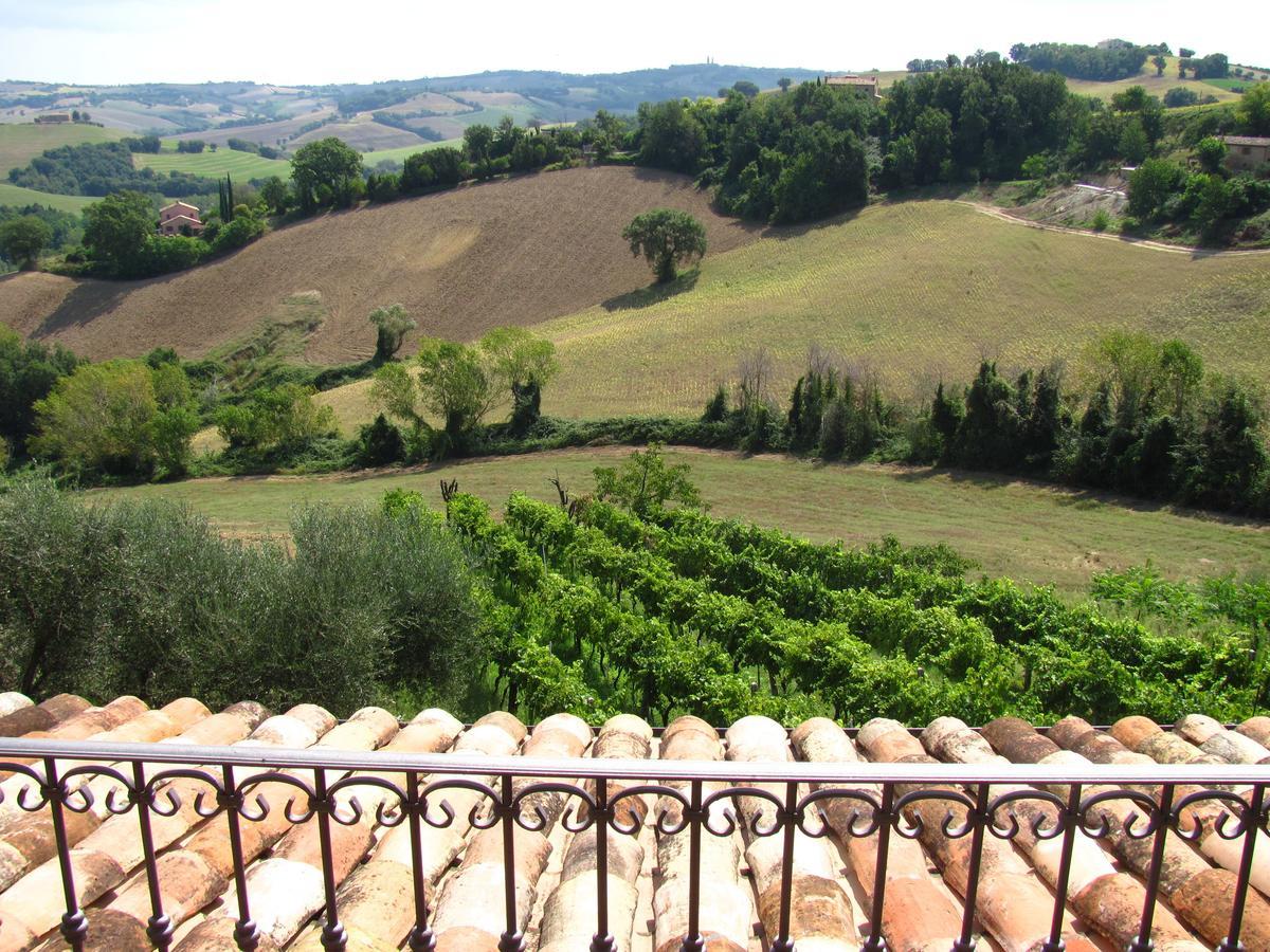 Agriturismo Bacchiocchi Bed & Breakfast Orciano di Pesaro Bilik gambar